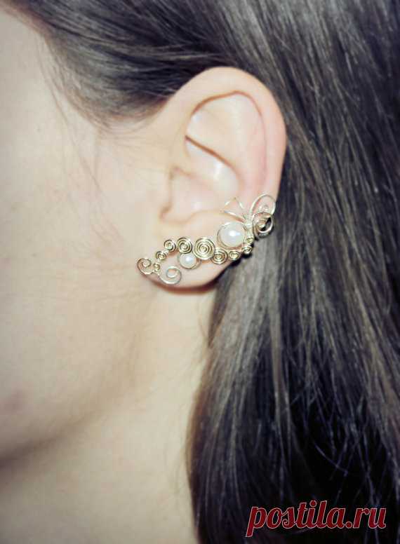 Pierced silvering Ear Cuff - ar deko/boho style -pearl/ pearl / wedding decoration /ear jewelery /boho style / Дорогие друзья, представляю Вам изящное и современное украшение для ушек - элегантный кафф с pearl - pearl. Данная модель отлично подходит как для праздника, похода на концерт, в кино, так и на каждый день. Изящные завитки придают украшению нотку нежности.  Кафф pearl - отличный подарок!
