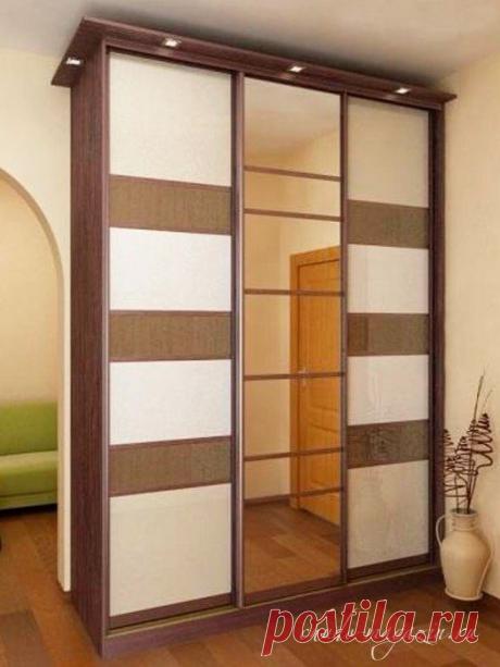 Шкаф купе фасад полосками из стекла или зеркала на заказ: фото, дизайн, пример.