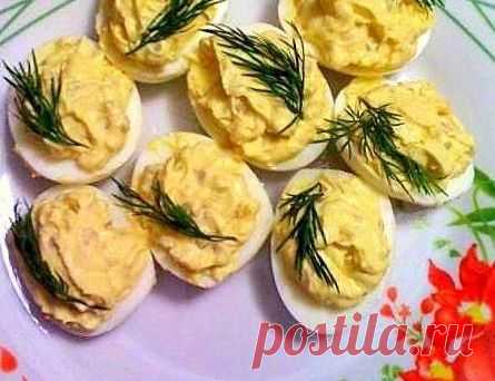 Яйца с чесноком