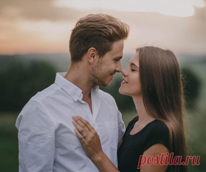 Как приворожить мужчину по фото в домашних условиях самостоятельно? Когда девушка не имеет возможности очаровать понравившегося парня собственным обаянием, то она непроизвольно думает о чародейских действиях. И это