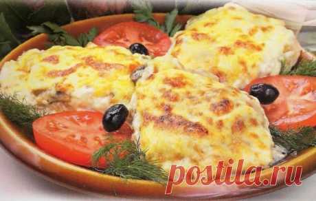 Куриное филе по-французски. Нежное и сочное куриное мясо Куриное филе по-французски получается очень нежным, мясо буквально тает во рту. Готовьте это блюдо и удивляйте родных своими кулинарными способностями. Куриное филе по-французски: ингредиенты Куриное филе — 350 гр. (триста […]