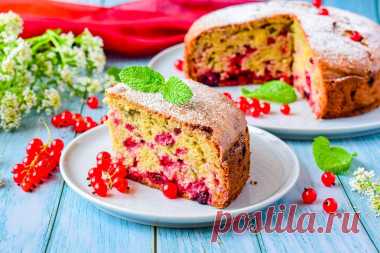 Шарлотка с замороженными ягодами рецепт с фото пошагово - 1000.menu