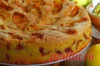 Шарлотка с яблоками (мастер-класс)

По этому рецепту шарлотка всегда получается воздушной, высокой, с тающими кусочками яблок и бесподобно вкусной сахарной корочкой. Такой пирог можно приготовить и для семейного чаепития, и предложить гостям. Начинающие хозяйки, не пугайтесь большого количества шагов в рецепте. Они нужны для того, чтобы рассказать все подробности. На самом деле приготовить шарлотку очень просто. Внимательно прочитайте рецепт и готовьте с удовольствием!

Ин...