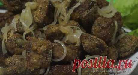 Самый вкусный рецепт печени! Печень получается мягкой, сочной, нежной! Самый удачный рецепт жареной печени из всех, что я пробовала!ИНГРЕДИЕНТЫговяжья печень – 600 гр.яйцо — 1 шт.чеснок – 3 зубчикаСахар — 1 ч. л.соль (без горки) — 1 ч. л.сода — 0,5 ч. л.луковица — 1 шт.м...