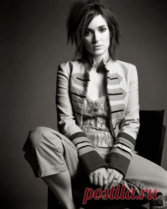 Вайнона Райдер (Winona Ryder) в фотосессии Майкла Томпсона (Michael Thompson) для журнала W.