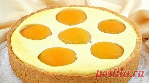 Творожный пирог с персиками.