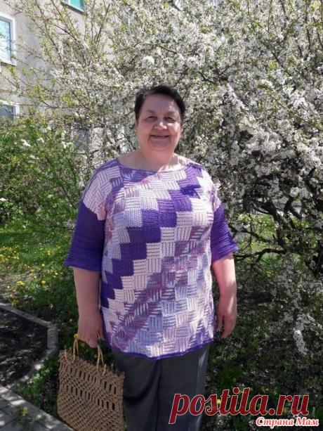 Топ из Тулипа крючком Пристроила остатки тулипа. Очень понравился узор - быстро вяжется. Крючок 1,25 кловер. Размер - дальше уже плащ-палатка!