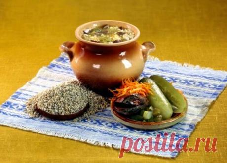 Монастырская трапеза. Вкусное в пост! - Будет вкусно - 18 апреля - Медиаплатформа МирТесен Постные блюда монастырской кухни. Традиции русской постной кухни зародились после принятия христианства на Руси. Многие века их хранили и приумножали в монастырях и благочестивых семьях. Посты одинаково строго соблюдали и бедные, и богатые, и цари, и простые люди. Иностранцы, посещавшие Русское - 18 апреля - 43620108005 - Медиаплатформа МирТесен