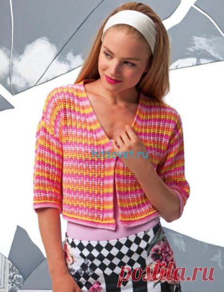 Женский вязаный жакет с ажуром - Хитсовет Женский вязаный жакет с ажуром. Вам потребуется: пряжа LANG YARNS BABY COTTON (чесаный биохлопок) по 100/150/150/200 г = 2/3/3/4 мотков бледно-розового 112.0009, ярко-розового 112.0019, желтого 112.0014 и оранжевого 112.0028. LANG YARNS, спицы № 2,5 и № 3. 1 пуговица.