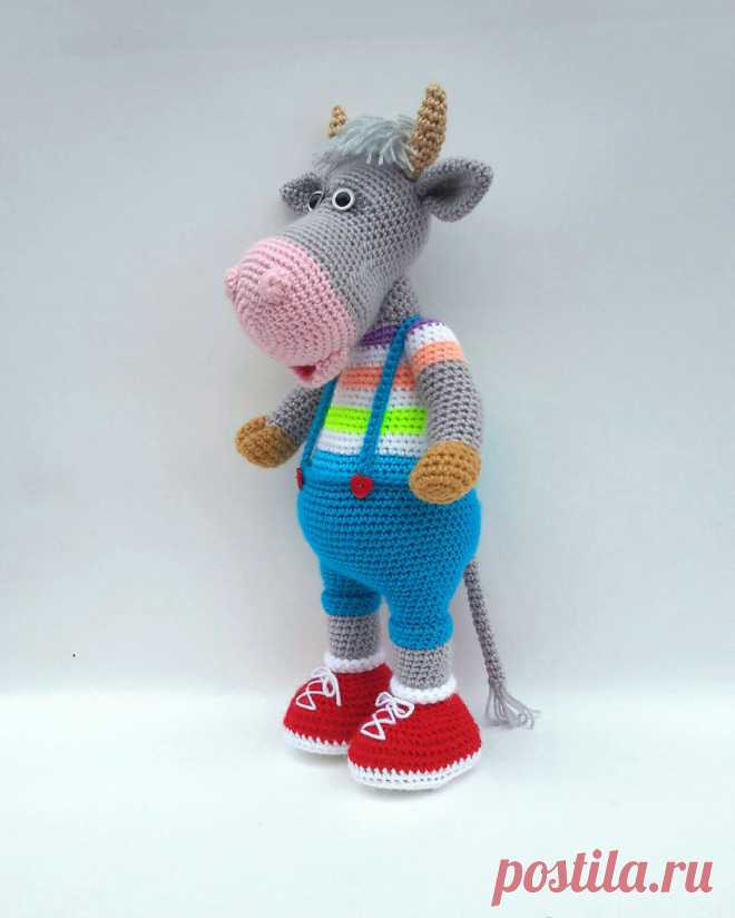 PDF Бычок Добрячок крючком. FREE crochet pattern; Аmigurumi animal patterns. Амигуруми схемы и описания на русском. Вязаные игрушки и поделки своими руками #amimore - корова, коровка, телёнок, большой бык, бычок.