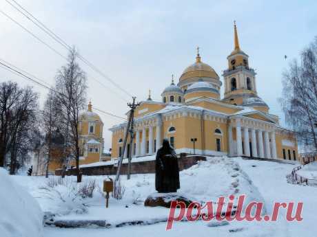 Irina Taranova shared his post.
Lake Seliger. Nilova Pustyn  |  Старые города России  | facebook.com