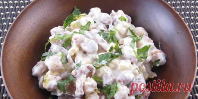 10 классных салатов с солёными огурцами - Лайфхакер