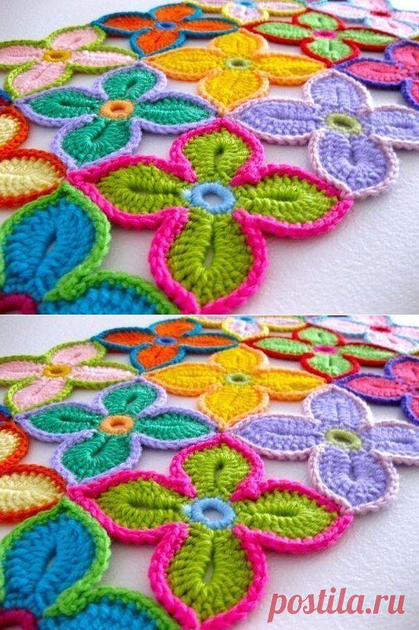 Гавайский цветок крючком.