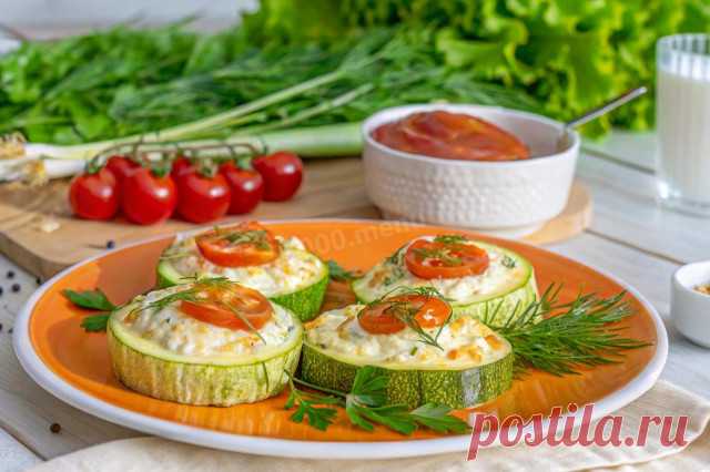 Кабачки, фаршированные курицей, помидорами и сыром в духовке рецепт с фото пошагово - 1000.menu