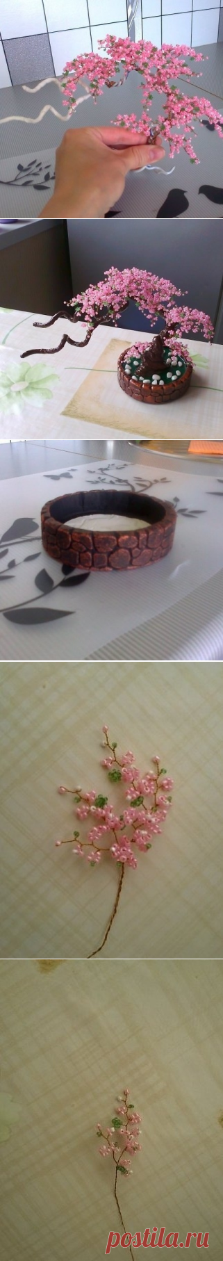 Сакура из бисера.