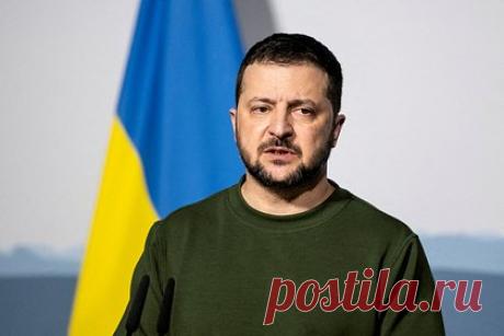 На Украине раскрыли способ лишить Зеленского власти. Директор Украинского института анализа и менеджмента политики Руслан Бортник заявил, что страны Запада могут «раздавить» президента Украины Владимира Зеленского после того, как истекут официальные сроки его президентства. По мнению аналитика, США, Великобритания, Франция и Германия способны разжигать протесты в стране.