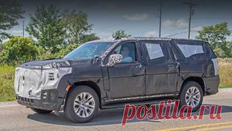 Гигант GMC Yukon получит массу выгод от новой платформы Сменив поколение, Yukon переберётся с платформы K2XX на более современную T1XX, что сулит сокращение снаряжённой массы примерно на 150-200 кг в