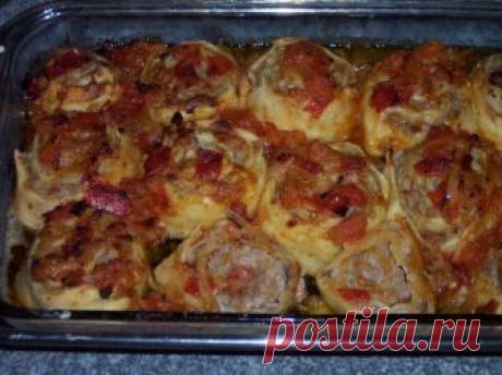 Мясные «розочки» Это очень вкусно и питательно, попробуйте.)





Нам понадобится:
Для теста:
3 ст муки, 1 яйцо, 0,5 ст воды, 1/2 - 1 ч.л. соли.
Замесить тесто, как на пельмени, дать полежать 40 минут.
Для начинки:
50…