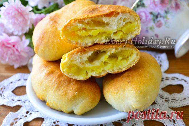 Подготовила я для вас сегодня несложный пошаговый рецепт с фото. по которому вы сможете без проблем приготовить вкусные постные пирожки с картошкой в духовке.