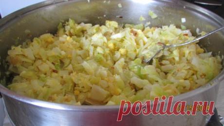 (no title) Вкусная капустная начинка для пирогов и пирожков Этот рецепт начинки очень быстрый, очень легкий, а капуста получается беленькая и вкусная. И почему я раньше не готовила начинку так?.... Рекомендую тем, кто не знает такую начинку. Уже много раз делала такую начинку, за рецепт спасибо моей подружке…