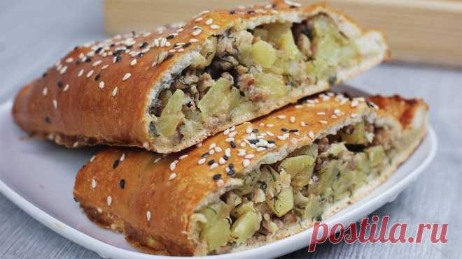 Слоеный пирог с картошкой и фаршем. Пирог из готового слоеного теста с начинкой | Кулинарка | Пульс Mail.ru Готовим слоеный пирог с картошкой и фаршем. Я очень люблю пироги из готового слоеного теста, в них самое главное начинка, а с тестом и вовсе...