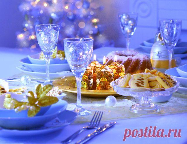 Что Должно Быть На Столе При Встрече Нового 2014 Года. Чтобы удачно отметить этот веселый праздник и не нанести вреда организму, стоит отдать предпочтение легким закускам и овощным салатикам.