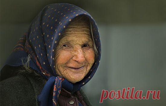 К чему снится покойник живым? Основные толкования разных сонников - к чему снится покойник живым Приснился покойник живым: к чему это, толкование снов про покойников и разные ситуации  с ним связанные по сонникам  Миллера, Фрейда, Ванги и другим  знаменным сонникам