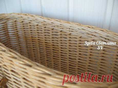 Доброго времени суток дорогие друзья! У меня корзина-шкатулка под вязание. Давно хотела себе что-нибудь под вязание, а то всё в пакет приходилось убирать. А тут всё на месте, повязала немного и спрятала в корзинку.  Красила трубочки в тёмно жёлтый цвет, не понравились. Решила исправить ситуацию белой Дюфой, обработала ей трубочки. Они посветлели, легла Дюфа полосками и пятнами, но мне так понравился эффект состаривания, что всё оставила и вот, что получилось. Рисунок этот ...