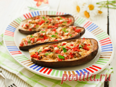 Баклажаны, запеченные с овощами -