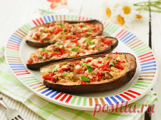 Баклажаны, запеченные с овощами -