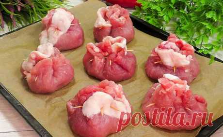 Мясные хинкали без грамма муки. Вместо теста используем тонкие отбивные, а внутрь кладем грибы - Steak Lovers - Медиаплатформа МирТесен