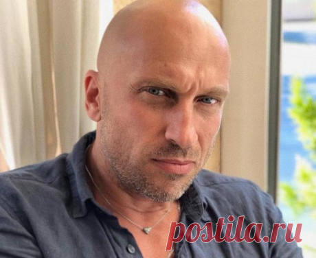 Дмитрий Нагиев примерил образ спасателя Малибу: актера сравнили с &quot;королем&quot;