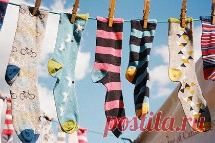 Аллергикам подсказали способ крепче спать с помощью носка. Спать при сезонной аллергии будет проще, если провести простую манипуляцию, рассказала сомнолог Сэмми Марго. Чтобы побороть один из неприятных симптомов аллергии, давление в носовых пазухах, она предложила аллергикам засыпать с разогретым носком, наполненным рисом, на лбу.