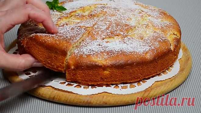 Вкусный яблочный пирог на кефире