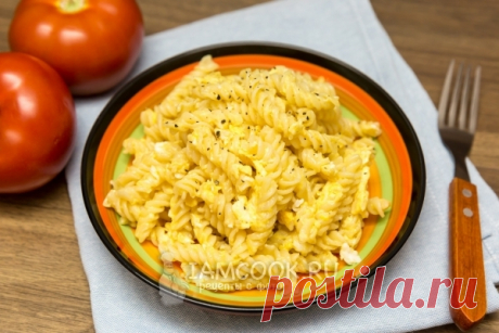Жареные макароны с яйцом