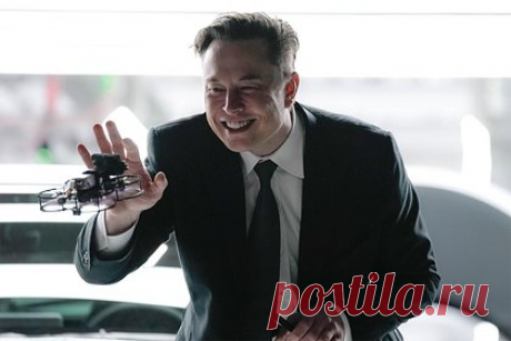 Маск в шутливой форме ответил на обвинения в создании геополитического хаоса. Глава компаний Tesla и SpaceX, миллиардер и изобретатель Илон Маск в шутливой форме ответил в Twitter газете The New York Times (NYT) на обвинения в создании «геополитического хаоса». Предприниматель перефразировал материал издания, намекнув, что сама газета также может создавать проблемы.
