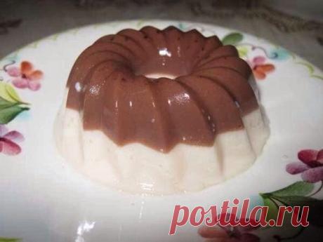 Молочно-шоколадное желе - один из вариантов, продукты можно заменить на низкокалорийные