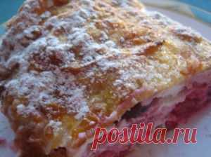Рулет с творожной начинкой