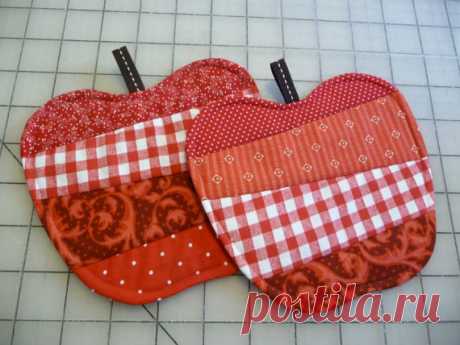 Apple Mug Rugs Coasters Set of Two от SewSweetSparrow на Etsy