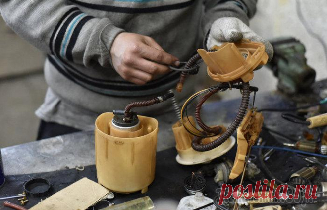 5 причин, по которым топливный насос может сломаться в неподходящий момент Топливный насос является одним из важнейших элементов конструкции любого транспортного средства с двигателем внутреннего сгорания. Хуже всего то, что данная запчасть имеет обычай ломаться в самое непо...