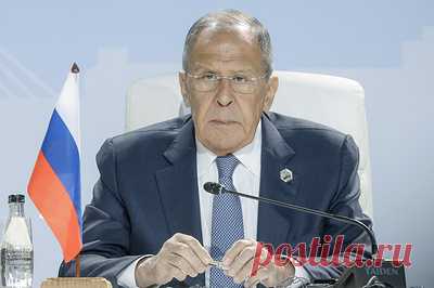 Лавров и глава МИД Бразилии обсудили график двусторонних контактов. Стороны сверили часы по основным направлениям взаимодействия Москвы и Бразилиа на ключевых многосторонних площадках