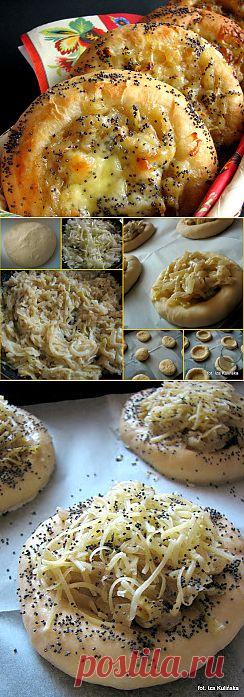 сырно-луковые ватрушки