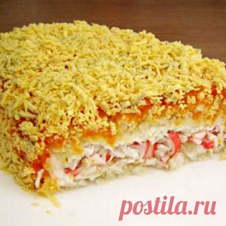 Крабовый слоеный салат