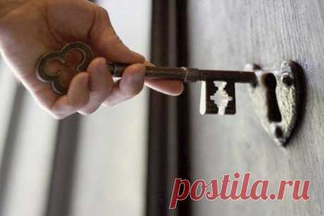 Врата времени Многие люди слышали о таком понятии, как «врата Времени», «врата Судьбы», однако мало кому известно, о чем идет речь. А это аномальные зоны, которые характеризуются исчезновениями людей.Одно из таких ...