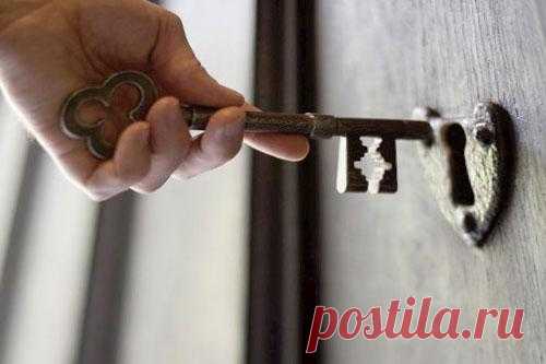 Врата времени Многие люди слышали о таком понятии, как «врата Времени», «врата Судьбы», однако мало кому известно, о чем идет речь. А это аномальные зоны, которые характеризуются исчезновениями людей.Одно из таких ...