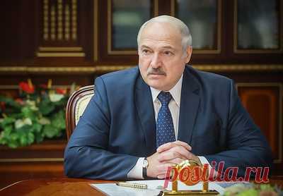 Лукашенко назвал Россию гарантом безопасности для Белоруссии. Если бы РФ не подставила республике плечо, белорусская сторона "лоб в лоб стояла бы на западе с блоком НАТО", заявил президент Александр Лукашенко