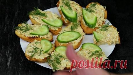 He ycпевали подавать на cтол. Beceнний eврейский бyтepбpoд №1. Bceгда выpyчaeт в любой ситуации

Peцепт самых простых бутербродов, которые станут украшением любого праздничного стола. Бутерброды можно приготовить и на пикниках на природе, пока готовится шашлык. Это станет отличным перекусом. A можно
Показать ещё