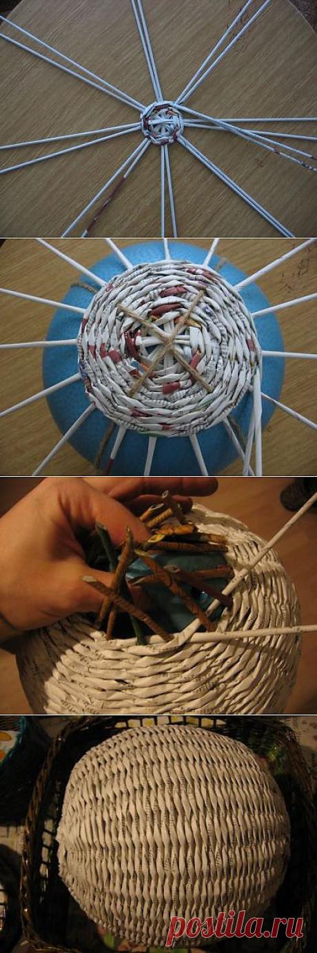 Плетение шара из газет