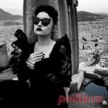 Metropolit - Born To Shoot Scarecrows (2025) Artist: Metropolit Album: Born To Shoot Scarecrows Year: 2025 Country: Greece Style: Gothic Rock, Post-Punk, Darkwave