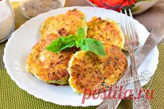 Оладьи из кабачков на кефире: самый вкусный рецепт с фото пошагово Едва ли не самые вкусные оладьи из кабачков получаются на кефире. Рецепт предельно прост, пошаговые фото подробно покажут, как приготовить, а результат непременно порадует и вкусом, и внешним видом.